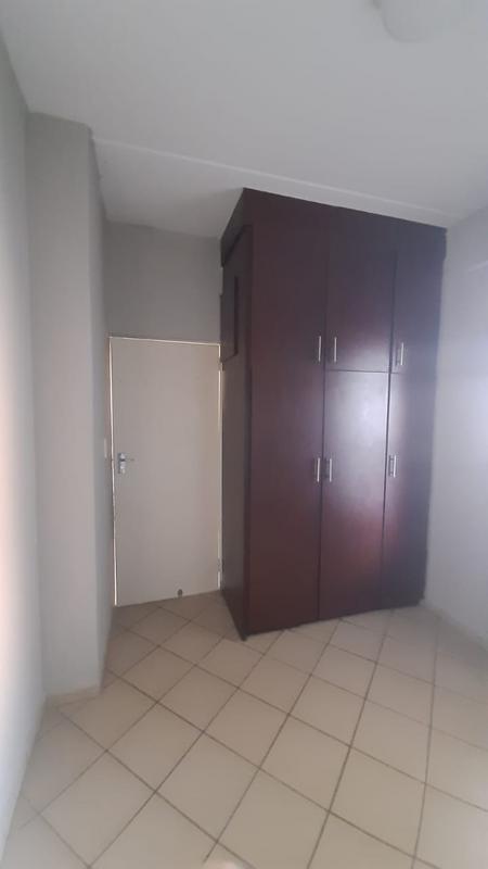 To Let 2 Bedroom Property for Rent in Groblerpark Gauteng