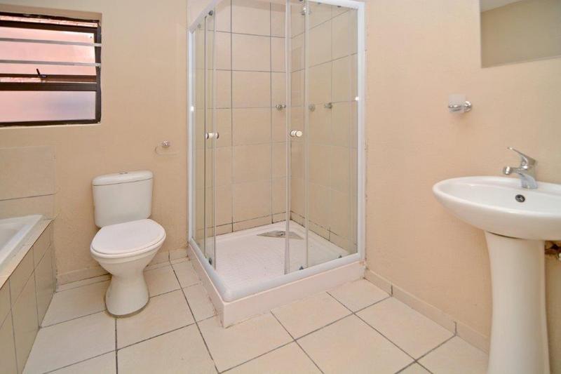 To Let 2 Bedroom Property for Rent in Karenpark Gauteng