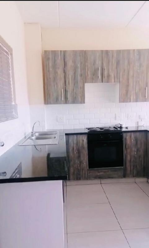 To Let 2 Bedroom Property for Rent in Halfway Gardens Gauteng