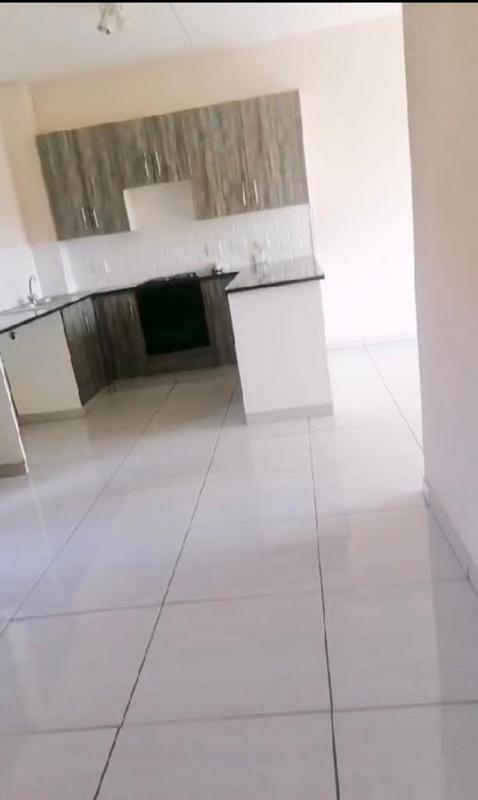 To Let 2 Bedroom Property for Rent in Halfway Gardens Gauteng