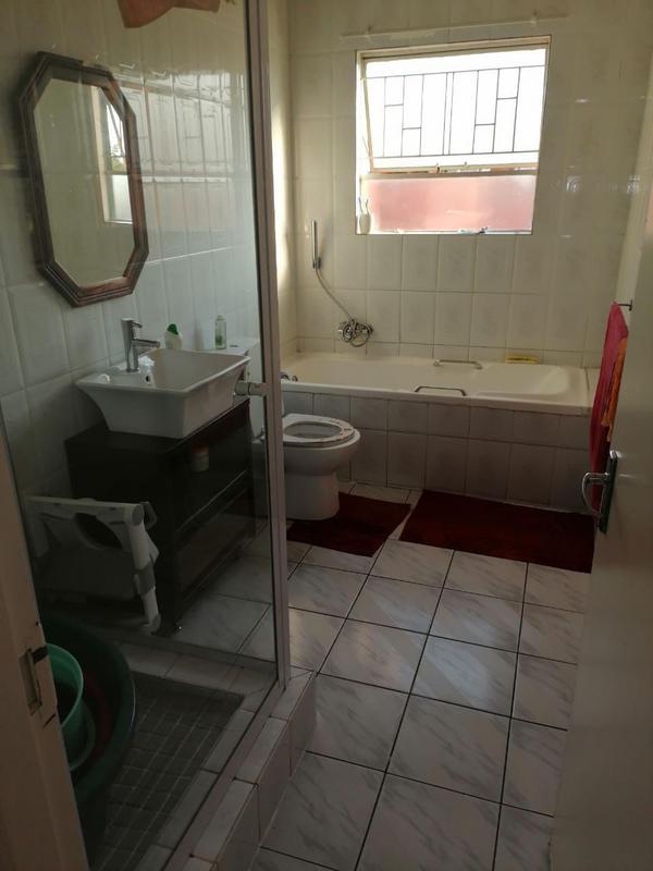 To Let 3 Bedroom Property for Rent in Vorna Valley Gauteng