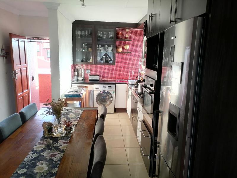 To Let 3 Bedroom Property for Rent in Vorna Valley Gauteng