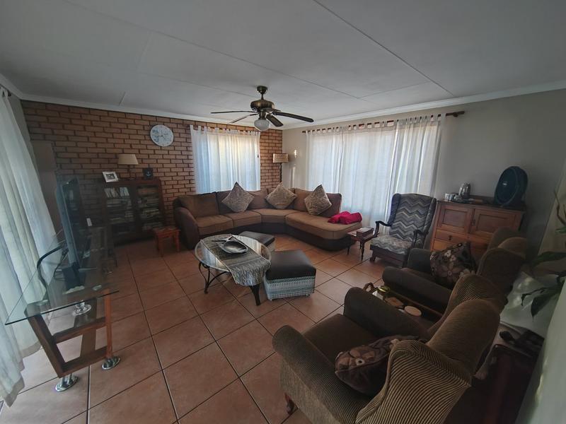 3 Bedroom Property for Sale in Hesteapark Gauteng