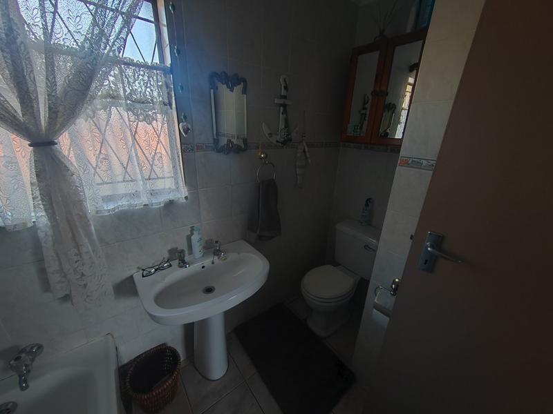 3 Bedroom Property for Sale in Hesteapark Gauteng