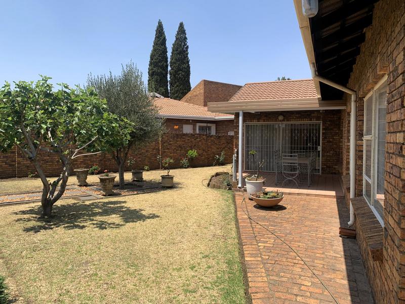 3 Bedroom Property for Sale in Sunward Park Gauteng