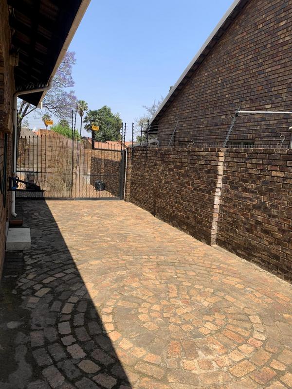 3 Bedroom Property for Sale in Sunward Park Gauteng