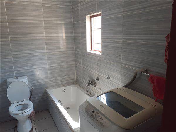 To Let 1 Bedroom Property for Rent in Primrose Gauteng