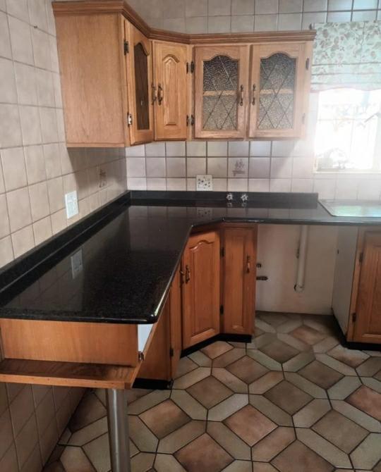 To Let 5 Bedroom Property for Rent in Silverton Gauteng