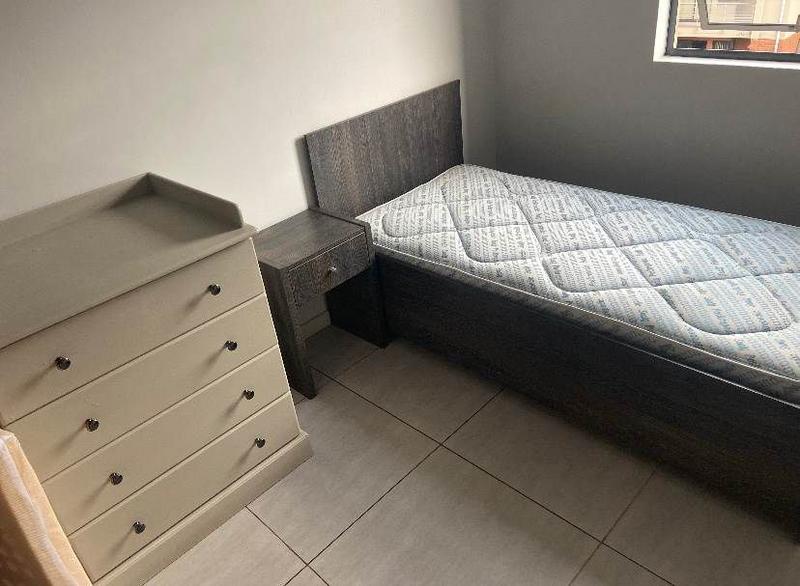 2 Bedroom Property for Sale in Sebenza Gauteng