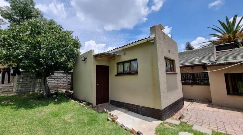 5 Bedroom Property for Sale in Kew Gauteng