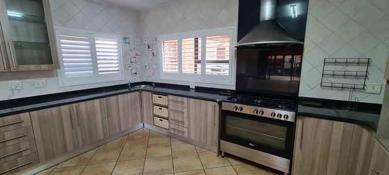 4 Bedroom Property for Sale in North Riding Gauteng