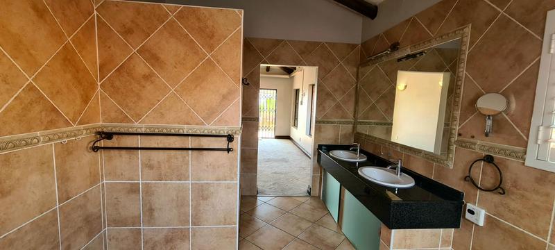 4 Bedroom Property for Sale in North Riding Gauteng