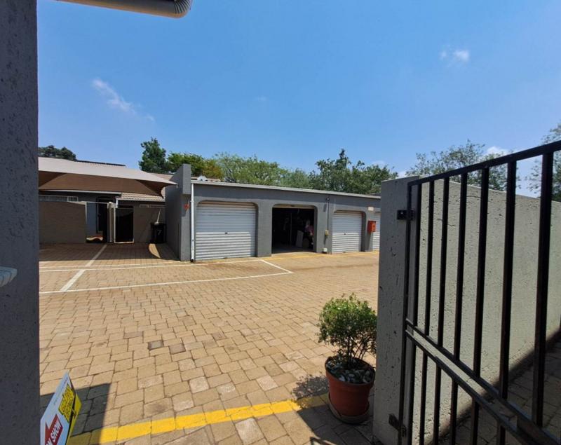 2 Bedroom Property for Sale in Klopperpark Gauteng