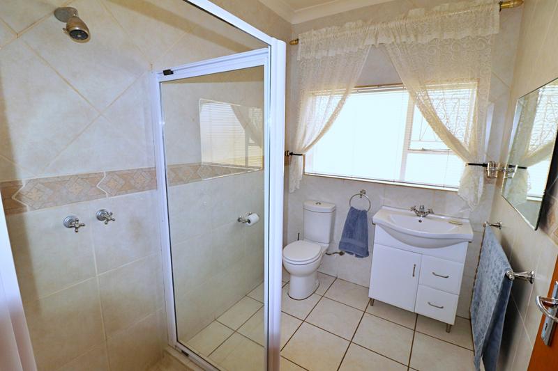 4 Bedroom Property for Sale in Sunnyridge Gauteng