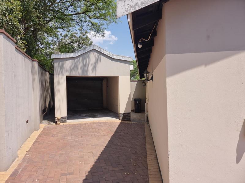 4 Bedroom Property for Sale in Edenvale Central Gauteng