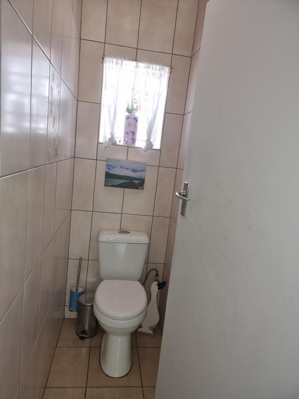 4 Bedroom Property for Sale in Edenvale Central Gauteng