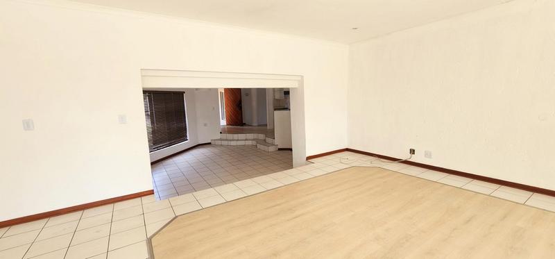 3 Bedroom Property for Sale in Sunward Park Gauteng