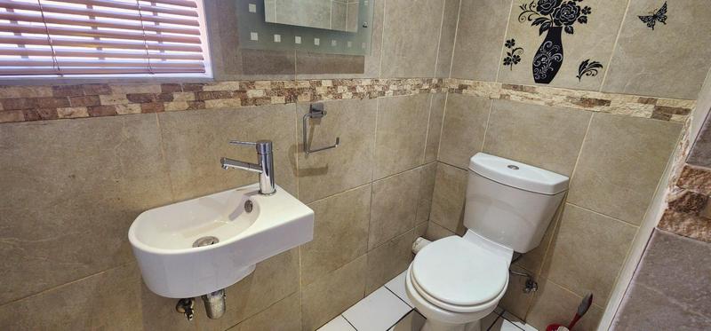 3 Bedroom Property for Sale in Sunward Park Gauteng