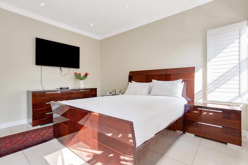 To Let 3 Bedroom Property for Rent in Bryanston Gauteng