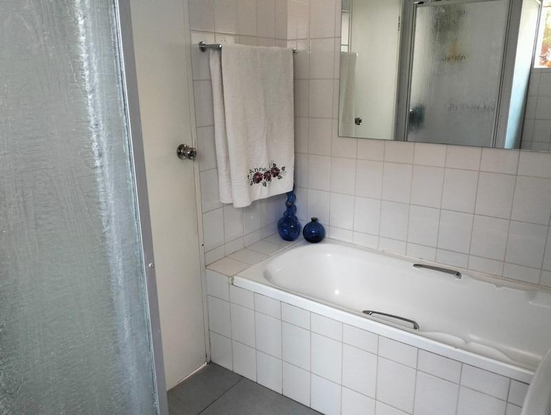 2 Bedroom Property for Sale in Rant En Dal Gauteng