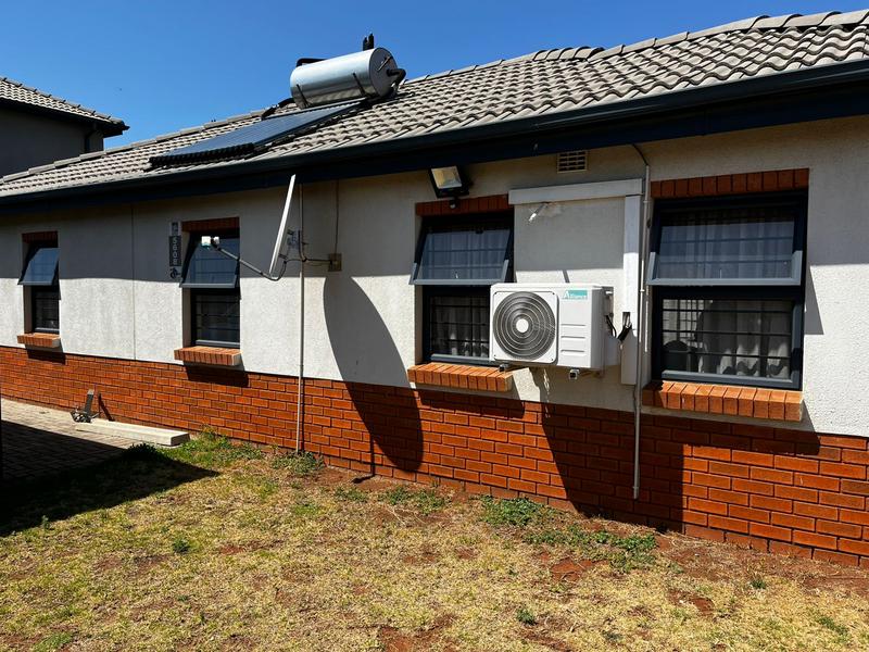 3 Bedroom Property for Sale in Albertsdal Gauteng