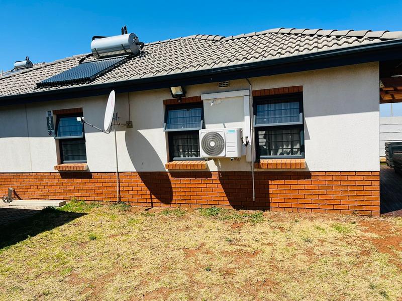 3 Bedroom Property for Sale in Albertsdal Gauteng