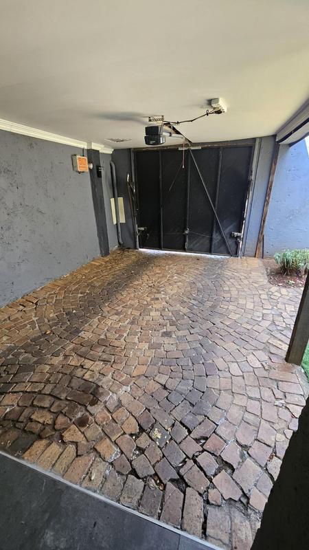 4 Bedroom Property for Sale in Westdene Gauteng