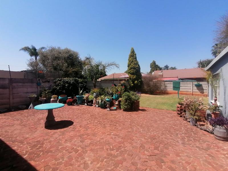 4 Bedroom Property for Sale in Parktown Estate Gauteng