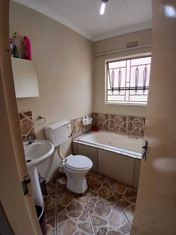 3 Bedroom Property for Sale in Birch Acres Gauteng