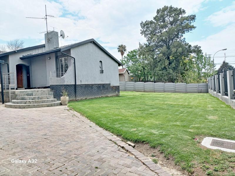 3 Bedroom Property for Sale in Birch Acres Gauteng