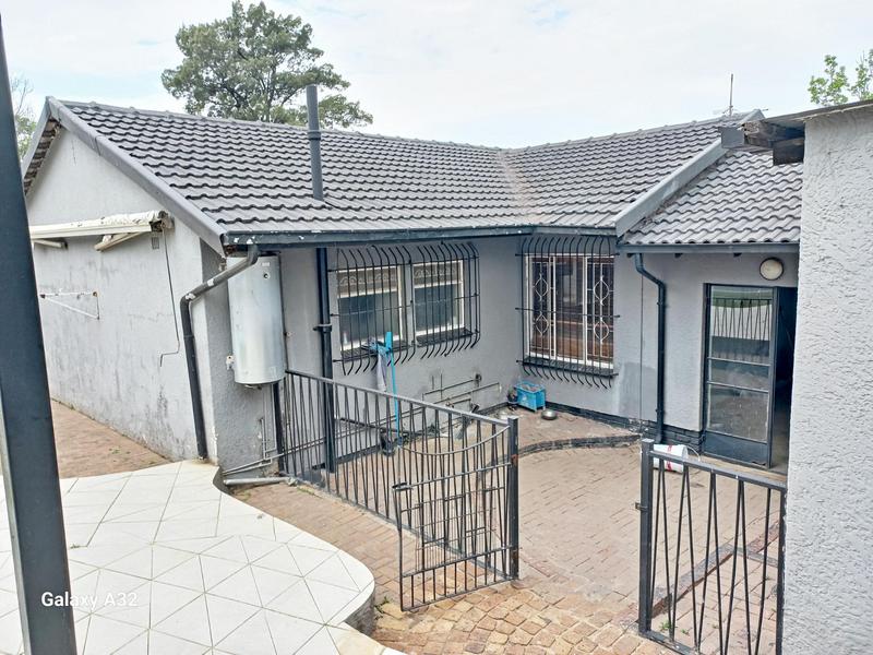 3 Bedroom Property for Sale in Birch Acres Gauteng