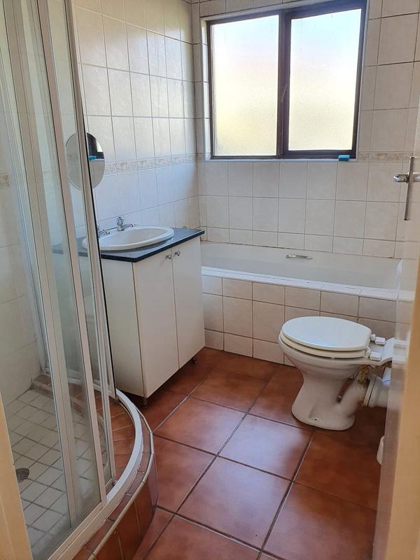 2 Bedroom Property for Sale in Helderwyk Gauteng