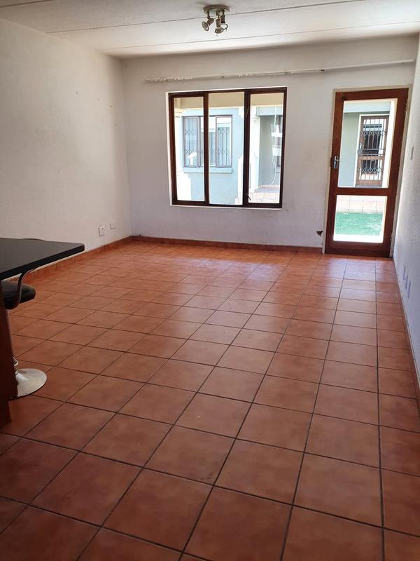 2 Bedroom Property for Sale in Helderwyk Gauteng