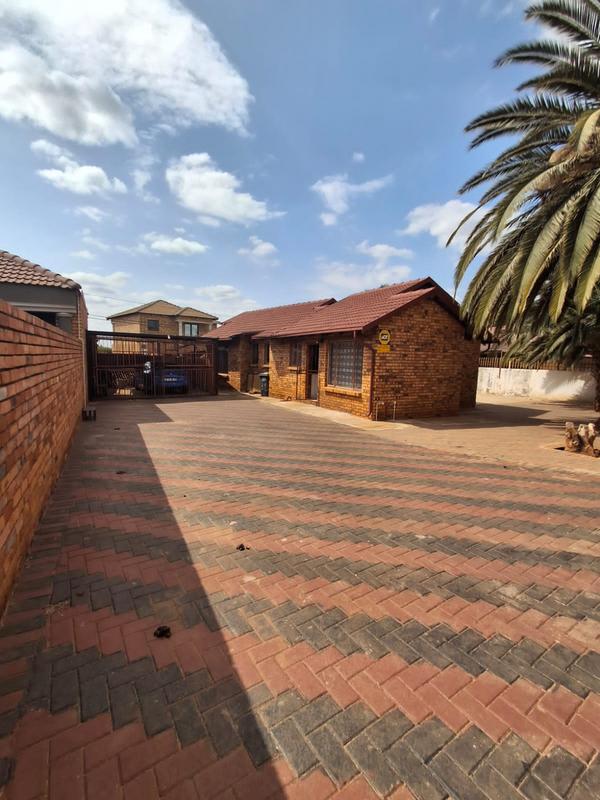 3 Bedroom Property for Sale in The Orchards Gauteng