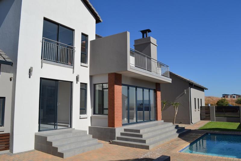 To Let 5 Bedroom Property for Rent in Copperleaf Estate Gauteng