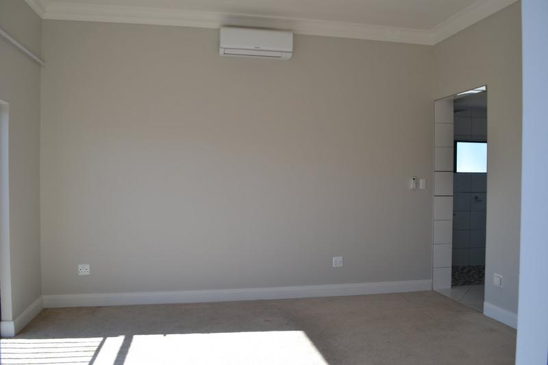 To Let 5 Bedroom Property for Rent in Copperleaf Estate Gauteng