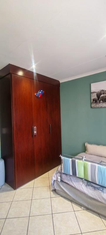 2 Bedroom Property for Sale in The Reeds Gauteng