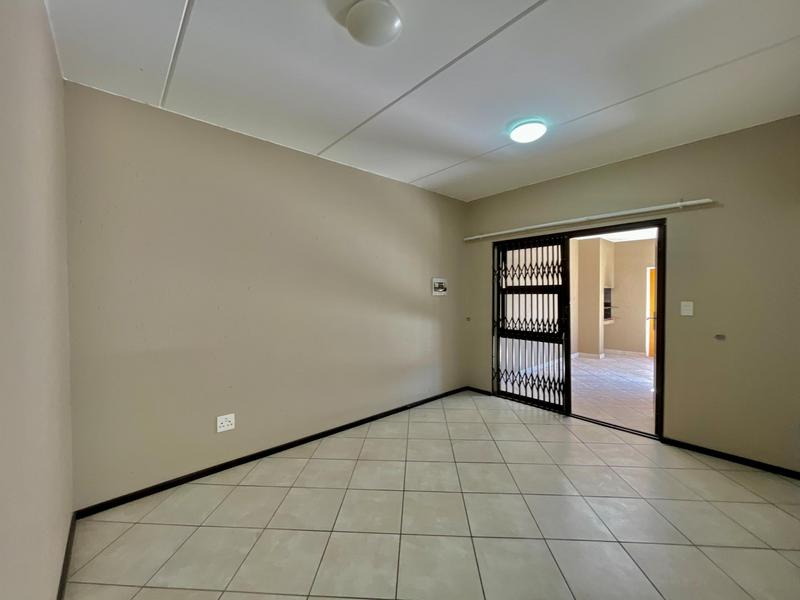 To Let 2 Bedroom Property for Rent in Brentwood Gauteng