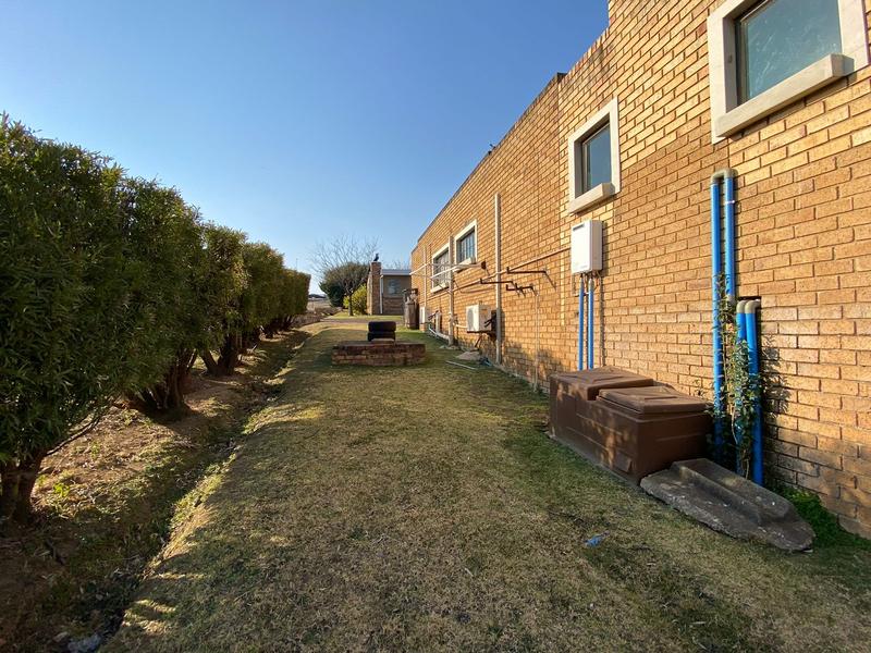 4 Bedroom Property for Sale in Bronkhorst Bay Gauteng