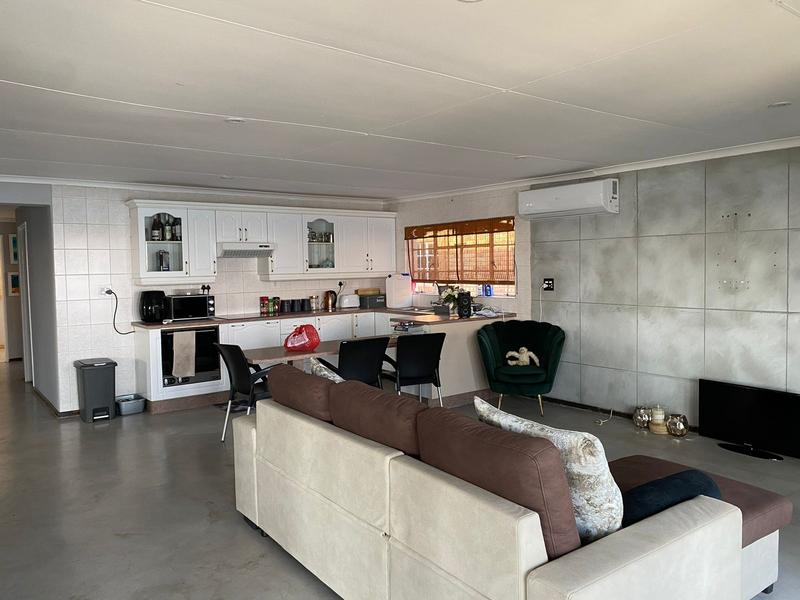 4 Bedroom Property for Sale in Bronkhorst Bay Gauteng