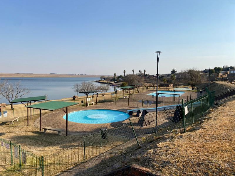 4 Bedroom Property for Sale in Bronkhorst Bay Gauteng