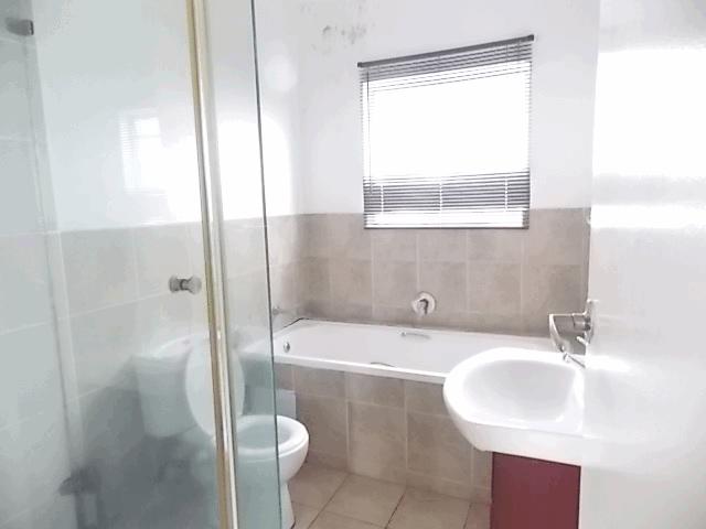 To Let 2 Bedroom Property for Rent in Bardene Gauteng