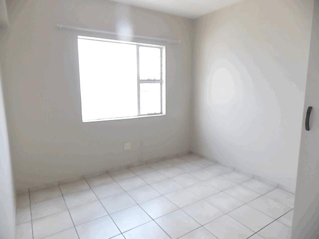 To Let 2 Bedroom Property for Rent in Bardene Gauteng