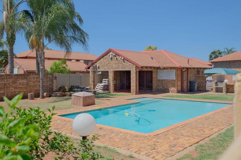 1 Bedroom Property for Sale in Moreleta Park Gauteng