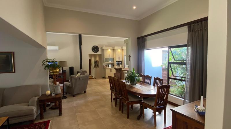 4 Bedroom Property for Sale in Midstream Ridge Gauteng