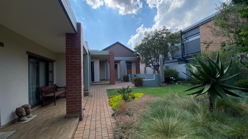 4 Bedroom Property for Sale in Midstream Ridge Gauteng