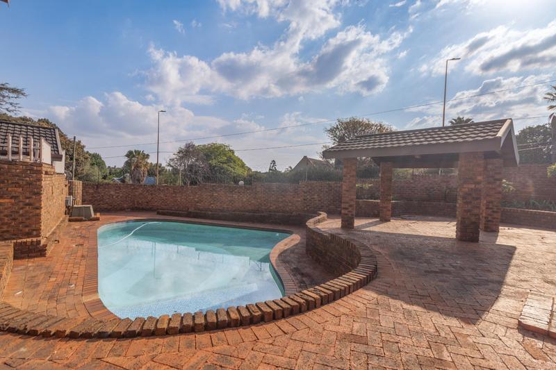 3 Bedroom Property for Sale in Florida Gauteng