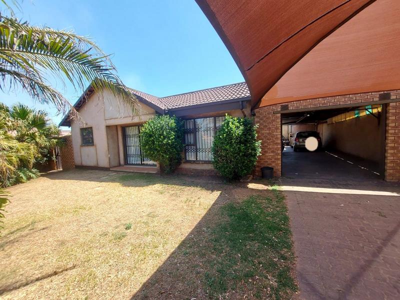 To Let 3 Bedroom Property for Rent in Mmesi Park Gauteng