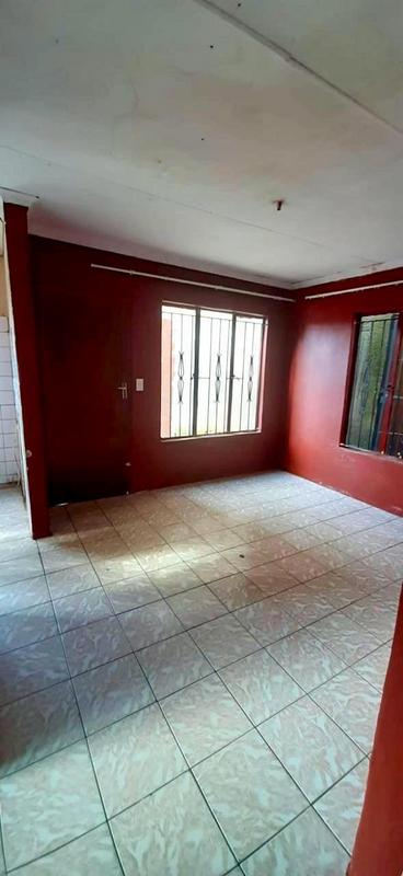 2 Bedroom Property for Sale in Protea Glen Gauteng