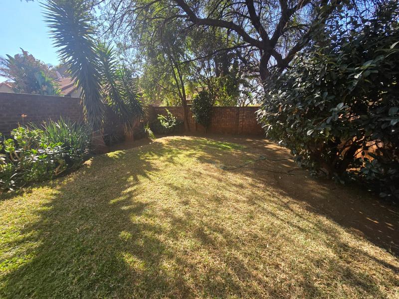 To Let 2 Bedroom Property for Rent in Equestria Gauteng